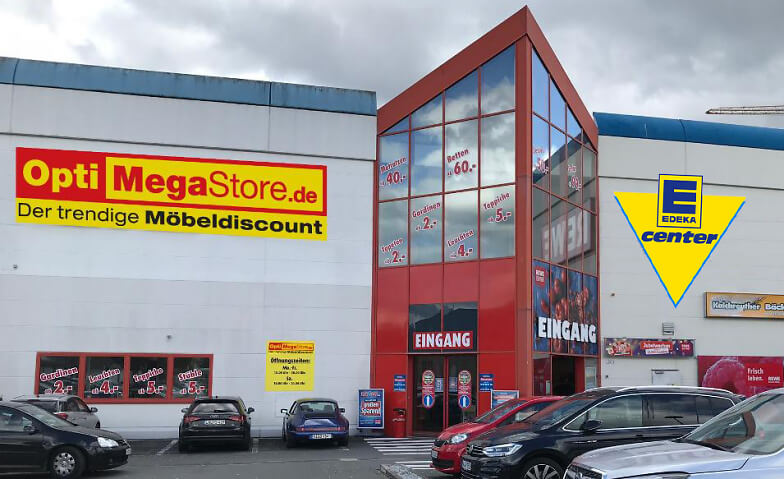 Flohmarkt beim Mega Optistore & E-Center in Nürnberg · Bild 1