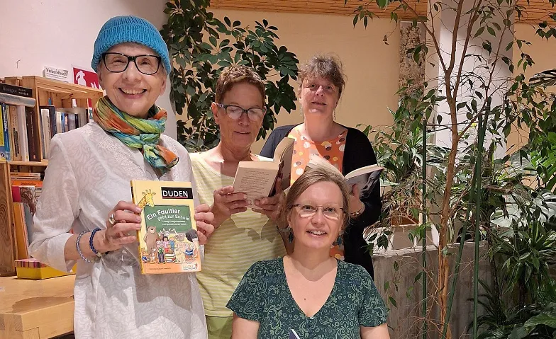 Lesecafé – ein Vorlesenachmittag für Erwachsene und Kinder · Bild 1