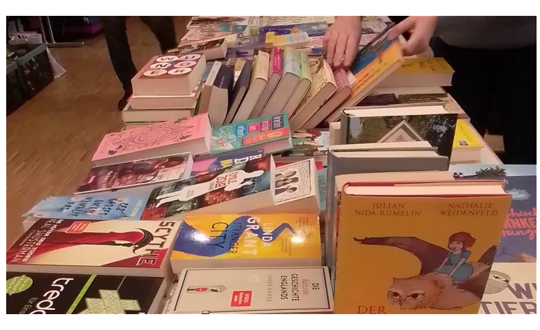 Büchermarkt · Bild 1