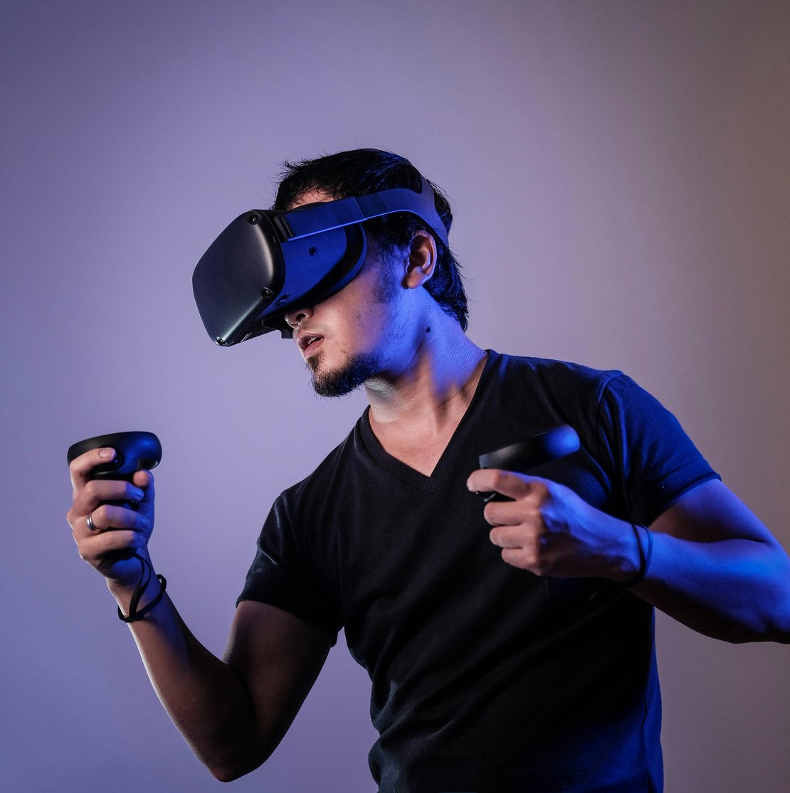 Entdecke die VR-Brille! · Bild 1