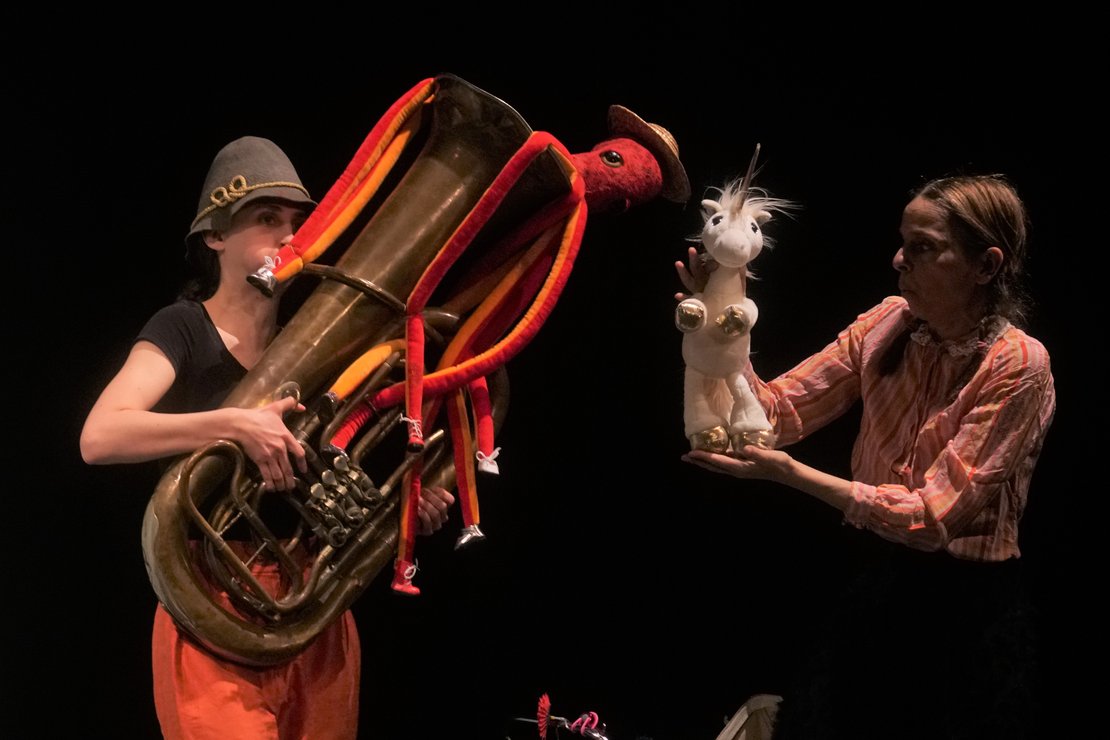 Das Einhorn Adelmar (3 bis 10) - Klexs Theater · Bild 1