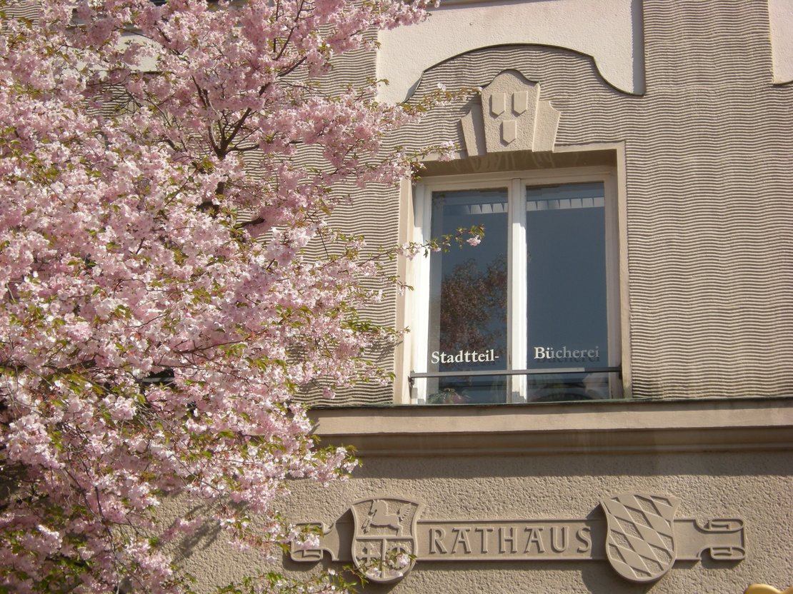 Blick hinter die Kulissen - Büchereiführung in Haunstetten · Bild 1
