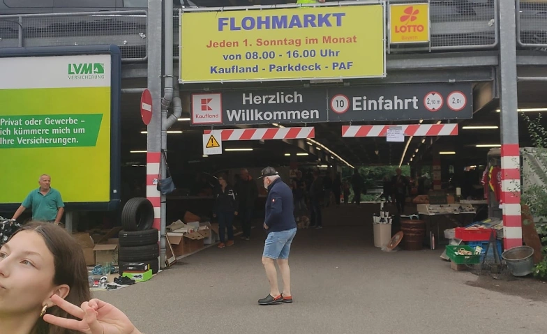 Flohmarkt in Pfaffenhofen-Ilm, Kaufland überdacht 2026 · Bild 1