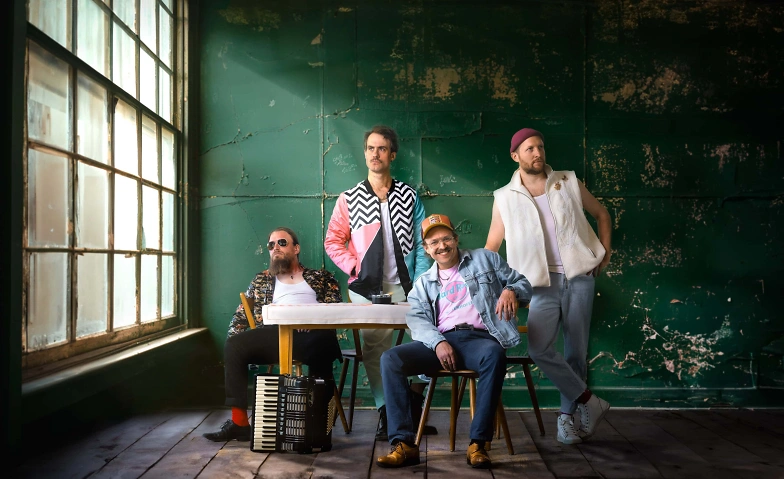 Gankino Circus - Das Gegenteil von Rock'n Roll · Bild 1