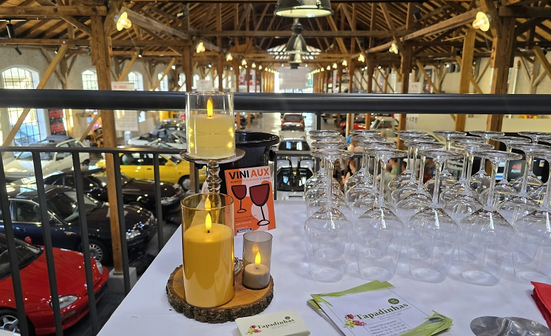 Event Yoga & Wein in Mazda Frey Oldtimer Museum Augsburg · Bild 1