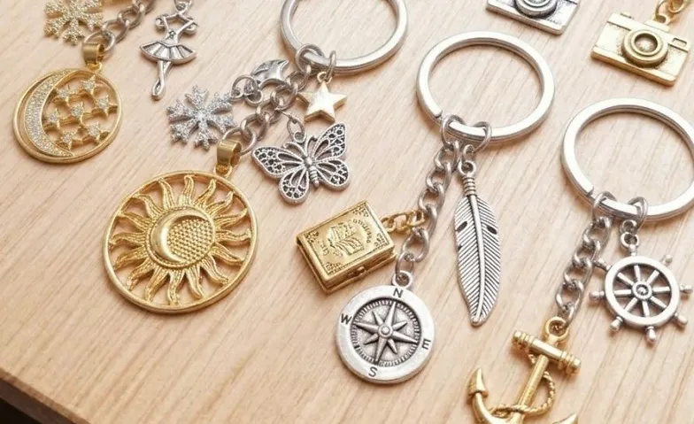 2. DIY-STATEMENT-CHARM-WORKSHOP by Durchstich.wzbg · Bild 1